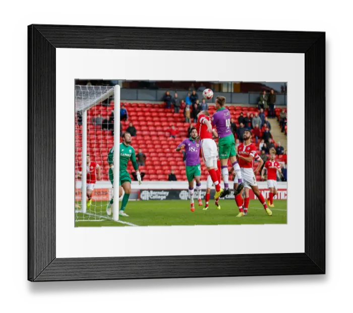 Framed Print : Aden Flint's Last-Minute Goal Attempt vs Barnsley - Rogan Thomson / JMP Framed Print : Aden Flint's Last-Minute Goal Attempt vs Barnsley - Rogan Thomson / JMP