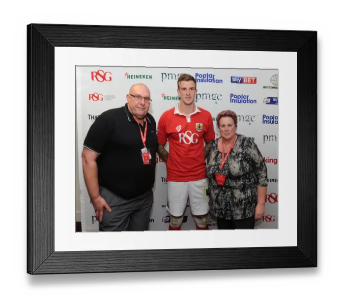 Framed Print : Bristol City FC vs. Bradford City: Man of the Match Presentations (October 21, 2014) Framed Print : Bristol City FC vs. Bradford City: Man of the Match Presentations (October 21, 2014)