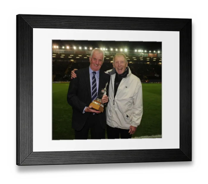 Framed Print : Bristol City vs Bradford City: Sky Bet League One Clash at Ashton Gate, October 2014 Framed Print : Bristol City vs Bradford City: Sky Bet League One Clash at Ashton Gate, October 2014
