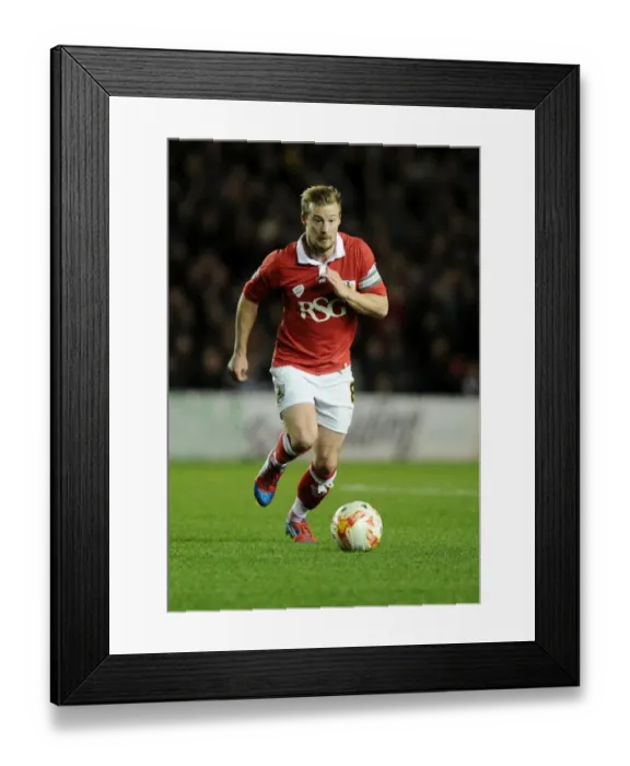 Framed Print : Bristol City's Wade Elliott in Action during the Match against Bradford City, October 2014 Framed Print : Bristol City's Wade Elliott in Action during the Match against Bradford City, October 2014