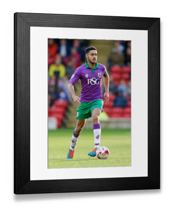Framed Print : Derrick Williams in Action: Barnsley vs. Bristol City, October 25, 2014
