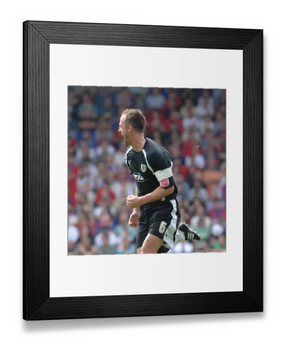 Framed Print : Bristol City vs Crystal Palace: 07-08 Play-Off Semifinal 1st Leg Framed Print : Bristol City vs Crystal Palace: 07-08 Play-Off Semifinal 1st Leg