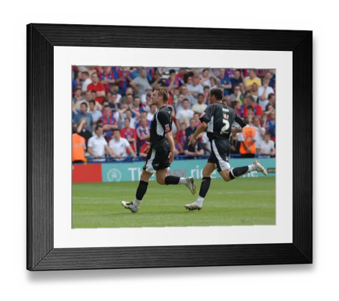 Framed Print : Bristol City vs Crystal Palace: Play-Off Semifinal First Leg - Season 07-08