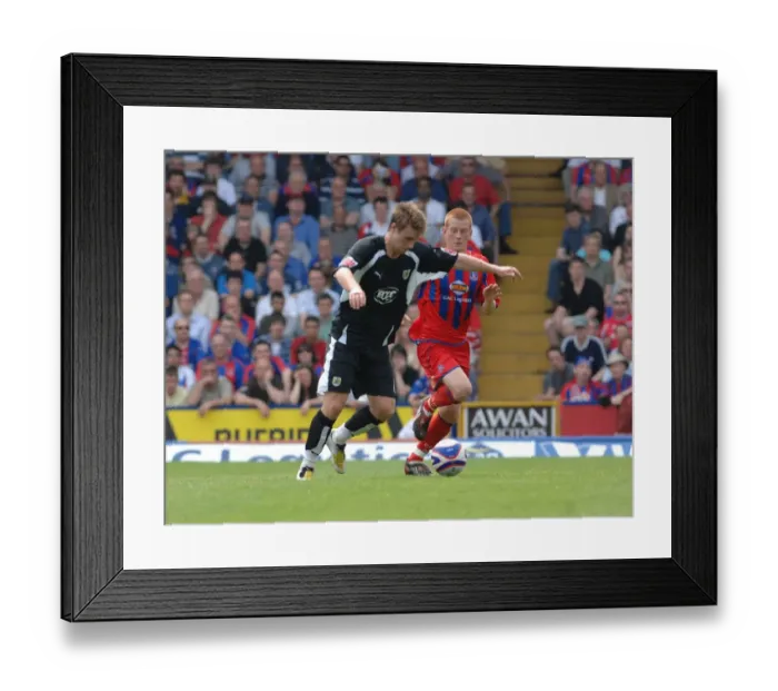 Framed Print : Bristol City vs. Crystal Palace: Play-Off Semifinal First Leg - Season 07-08