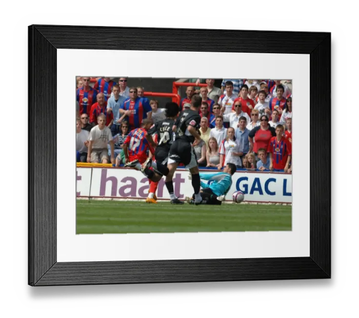 Framed Print : Bristol City vs. Crystal Palace: Play-Off Semifinal First Leg - Season 07-08 (Crystal Palace Home Game) Framed Print : Bristol City vs. Crystal Palace: Play-Off Semifinal First Leg - Season 07-08 (Crystal Palace Home Game)