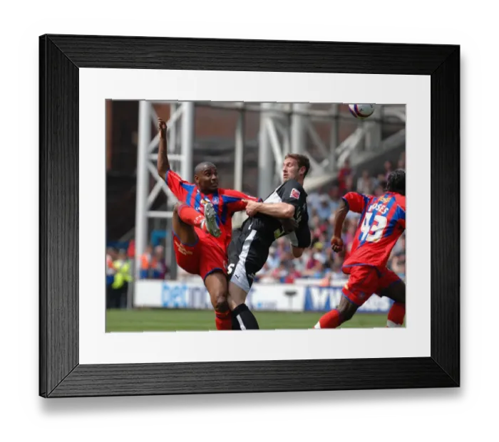 Framed Print : mccombe morrison tussle Framed Print : mccombe morrison tussle