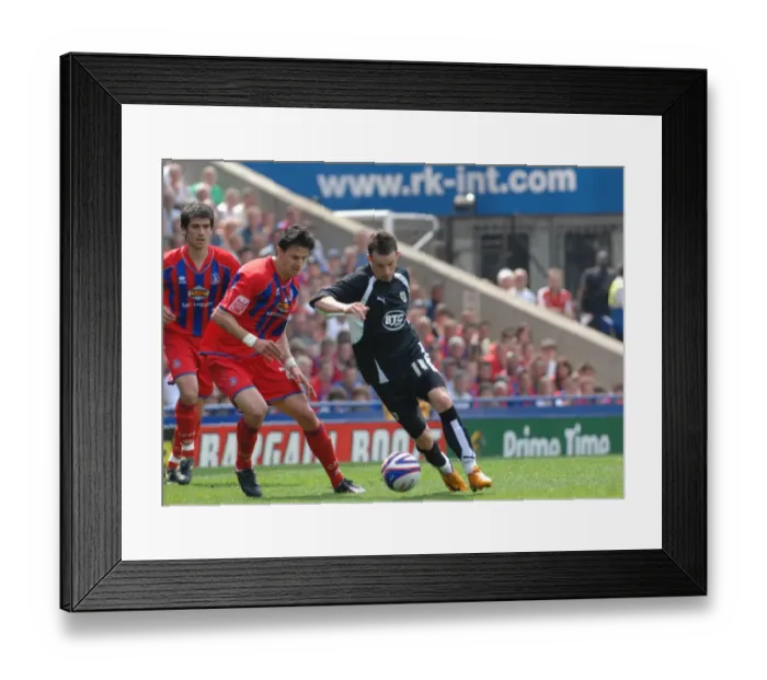 Framed Print : Bristol City vs Crystal Palace: Play-Off Semifinal First Leg - Season 07-08 Framed Print : Bristol City vs Crystal Palace: Play-Off Semifinal First Leg - Season 07-08
