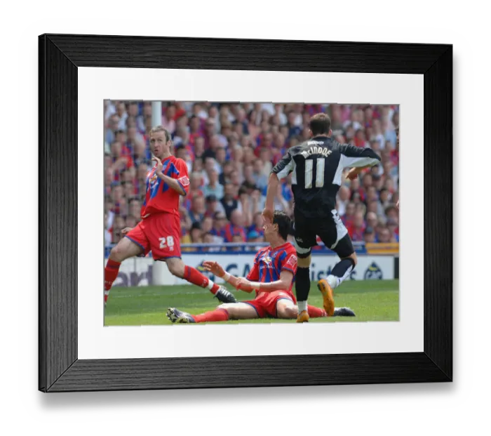 Framed Print : mcindoe shot Framed Print : mcindoe shot