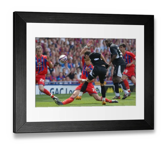 Framed Print : Bristol City vs. Crystal Palace: 2007-08 Play-Off Semifinal First Leg Framed Print : Bristol City vs. Crystal Palace: 2007-08 Play-Off Semifinal First Leg
