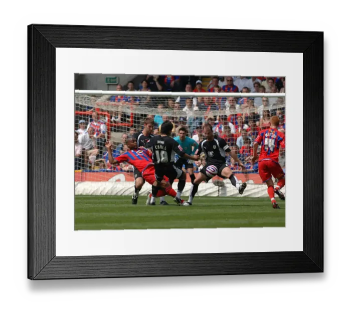 Framed Print : Bristol City vs Crystal Palace: 2007-08 Play-Off Semifinal - First Leg Framed Print : Bristol City vs Crystal Palace: 2007-08 Play-Off Semifinal - First Leg