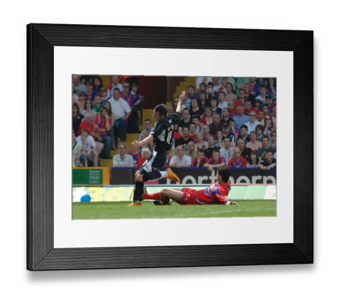 Framed Print : Bristol City vs. Crystal Palace: Play-Off Semifinal First Leg - Season 07-08 Framed Print : Bristol City vs. Crystal Palace: Play-Off Semifinal First Leg - Season 07-08