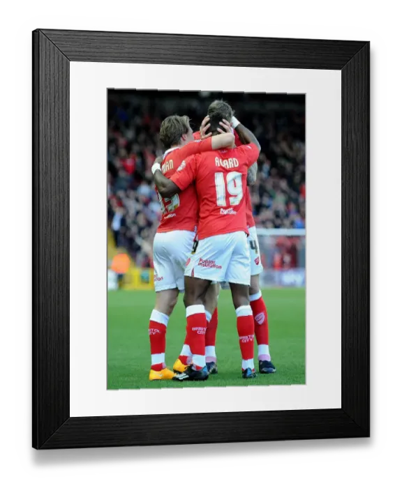 Framed Print : Bristol City's Kieran Agard Scores Thriller Against Oldham Athletic (Nov 1, 2014) Framed Print : Bristol City's Kieran Agard Scores Thriller Against Oldham Athletic (Nov 1, 2014)