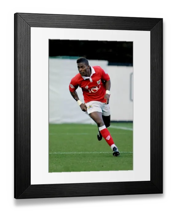 Framed Print : Bristol City's Kieran Agard: Euphoric Goal Celebration vs Oldham Athletic (Sky Bet League One, 2014)