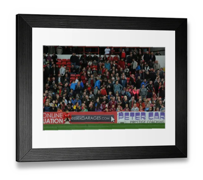 Framed Print : Thrilling Rivalry: Bristol City vs Oldham Athletic at Ashton Gate, 1st November 2014 - Sky Bet League One Framed Print : Thrilling Rivalry: Bristol City vs Oldham Athletic at Ashton Gate, 1st November 2014 - Sky Bet League One