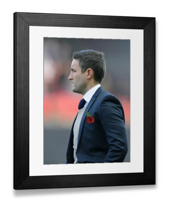 Framed Print : Lee Johnson Leads the Way: Bristol City vs Oldham Athletic, Sky Bet League One (November 2014) Framed Print : Lee Johnson Leads the Way: Bristol City vs Oldham Athletic, Sky Bet League One (November 2014)