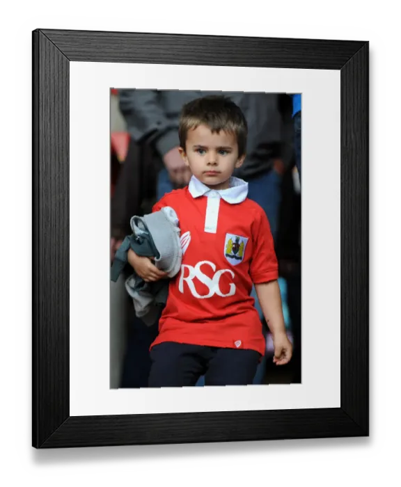Framed Print : Bristol City vs Oldham Athletic: A Football Rivalry in Sky Bet League One at Ashton Gate - November 2014 Framed Print : Bristol City vs Oldham Athletic: A Football Rivalry in Sky Bet League One at Ashton Gate - November 2014