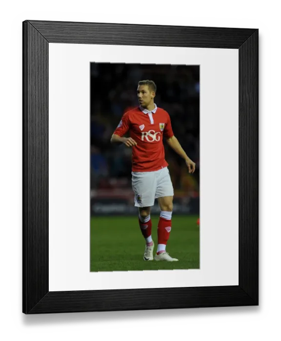 Framed Print : Bristol City vs Oldham: Scott Wagstaff in Action at Ashton Gate, November 2014 Framed Print : Bristol City vs Oldham: Scott Wagstaff in Action at Ashton Gate, November 2014