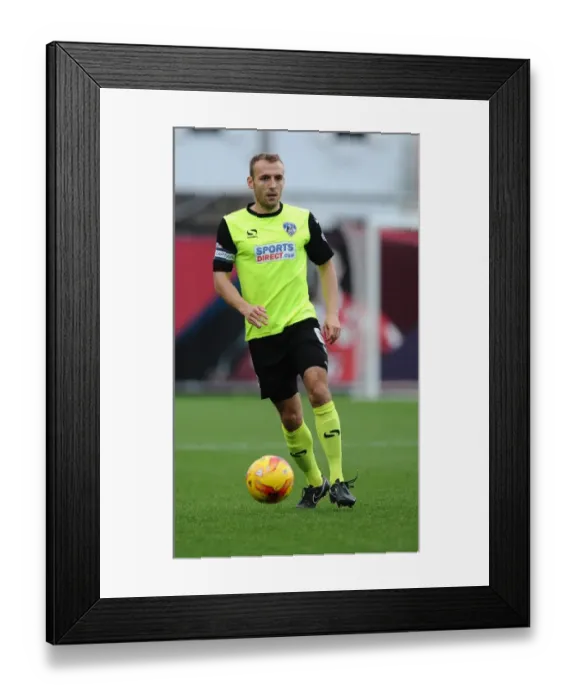 Framed Print : Determined Liam Kelly Shines in Bristol City's Victory over Oldham Athletic, November 2014 (Sky Bet League One)