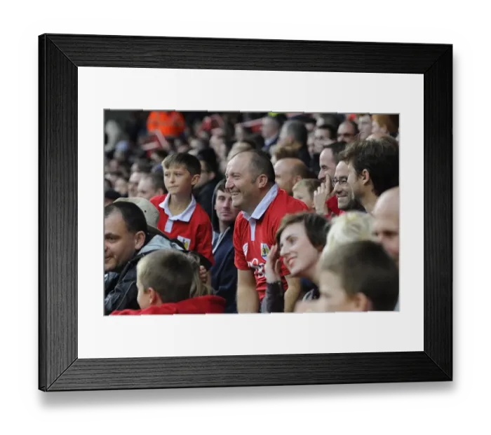 Framed Print : Bristol City vs Oldham Athletic: Sky Bet League One Showdown at Ashton Gate - November 2014 Framed Print : Bristol City vs Oldham Athletic: Sky Bet League One Showdown at Ashton Gate - November 2014