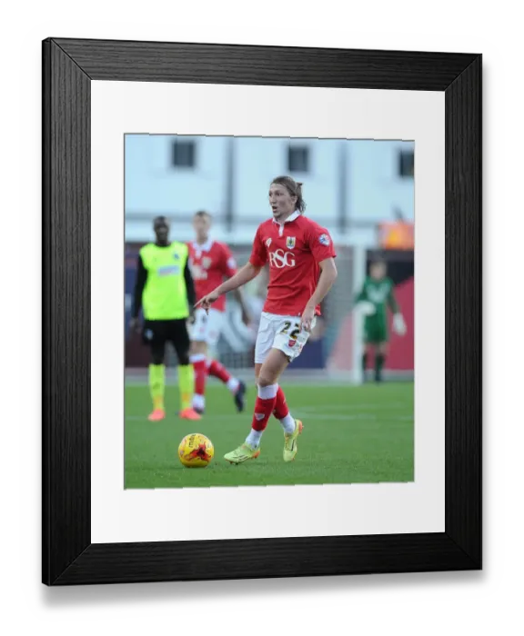 Framed Print : Bristol City's Luke Ayling in Action at Ashton Gate, November 2014 Framed Print : Bristol City's Luke Ayling in Action at Ashton Gate, November 2014