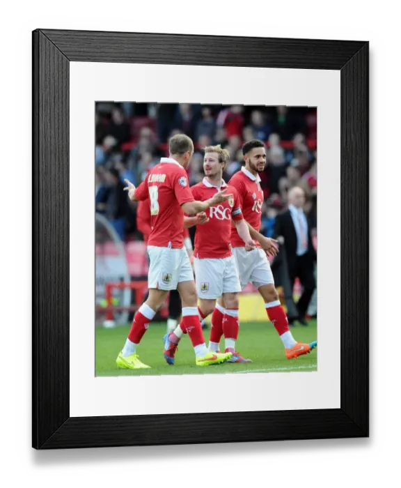 Framed Print : Bristol City Football Club: Wilbraham and Elliott Discuss First Half at Ashton Gate, Sky Bet League One (1 Nov 2014) Framed Print : Bristol City Football Club: Wilbraham and Elliott Discuss First Half at Ashton Gate, Sky Bet League One (1 Nov 2014)