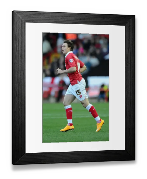 Framed Print : Luke Freeman in Action: Bristol City vs Oldham Athletic, November 2014 Framed Print : Luke Freeman in Action: Bristol City vs Oldham Athletic, November 2014