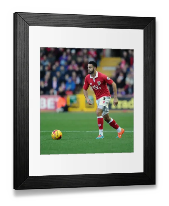 Framed Print : Action-Packed: Derrick Williams in Bristol City's Victory over Oldham Athletic, November 2014 Framed Print : Action-Packed: Derrick Williams in Bristol City's Victory over Oldham Athletic, November 2014