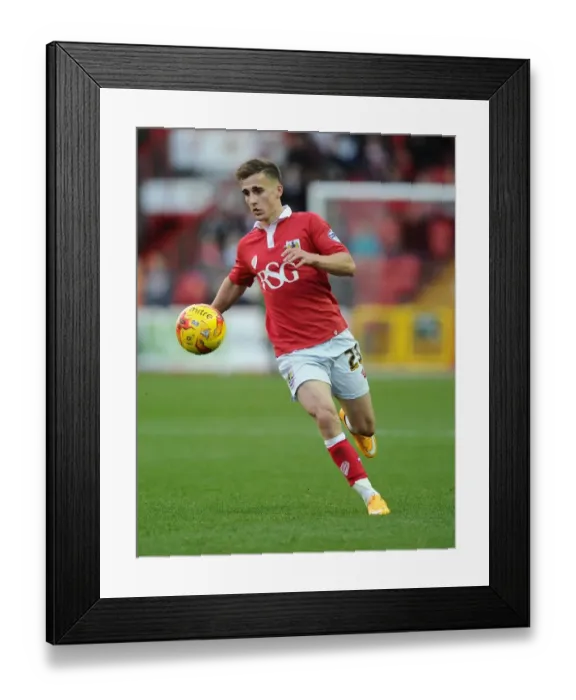 Framed Print : Bristol City's Joe Bryan in Action at Ashton Gate, November 2014