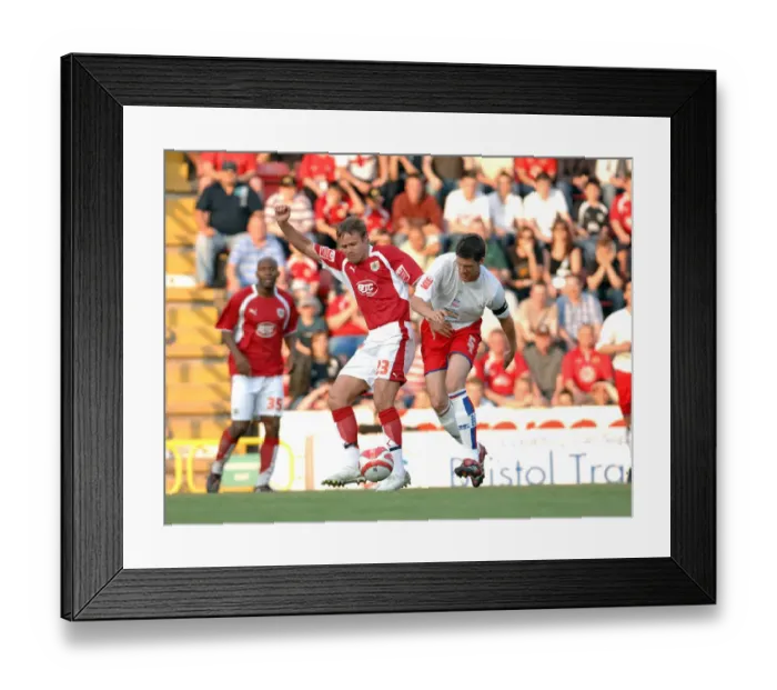 Framed Print : Lee Trundle in Action: Bristol City vs. Crystal Palace Play-Off Clash
