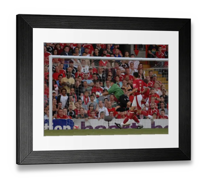 Framed Print : Basso in Action: Bristol City vs. Crystal Palace Play-Off Showdown Framed Print : Basso in Action: Bristol City vs. Crystal Palace Play-Off Showdown