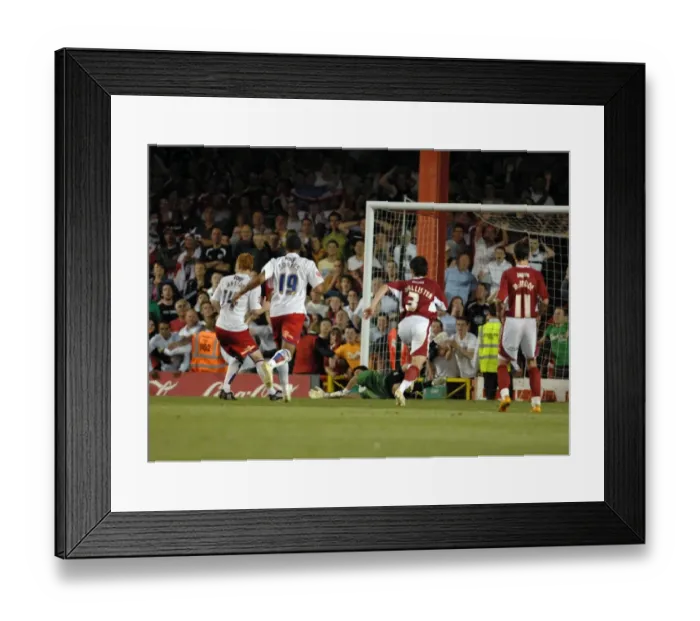 Framed Print : Bristol City First Team: Season 07-08: Bristol City V Crystal Palace Play Off