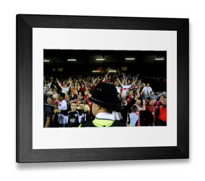 Framed Print : The Dramatic 2007-08 Play-Off Showdown: Bristol City vs. Crystal Palace Framed Print : The Dramatic 2007-08 Play-Off Showdown: Bristol City vs. Crystal Palace