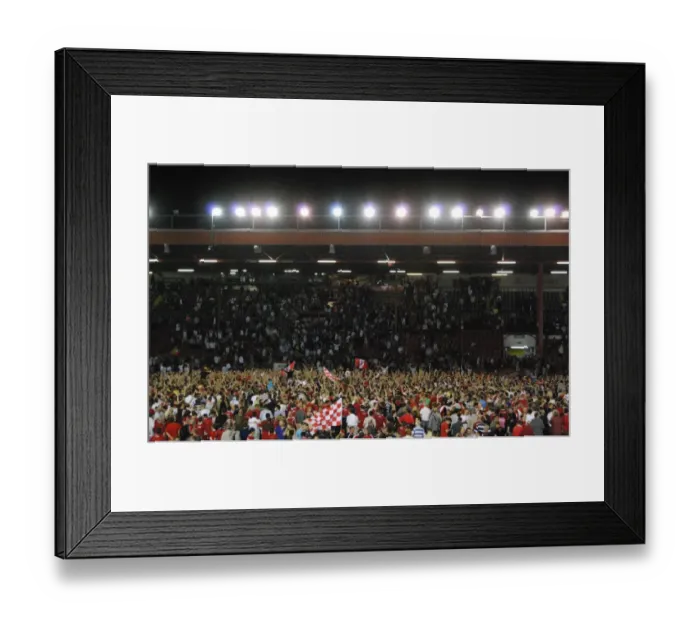 Framed Print : Bristol City vs. Crystal Palace: The Dramatic 2007-08 Play-Off Showdown