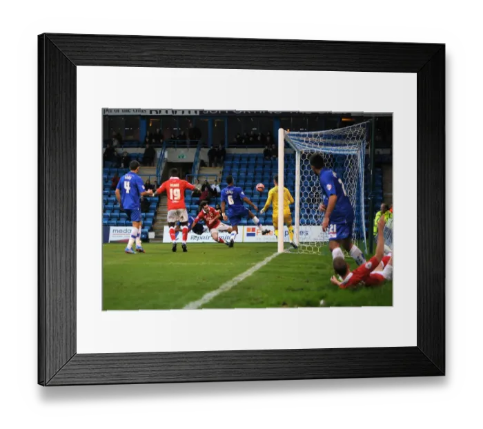 Framed Print : Bristol City's Greg Cunningham Scores the Winning Goal in FA Cup Match against Gillingham