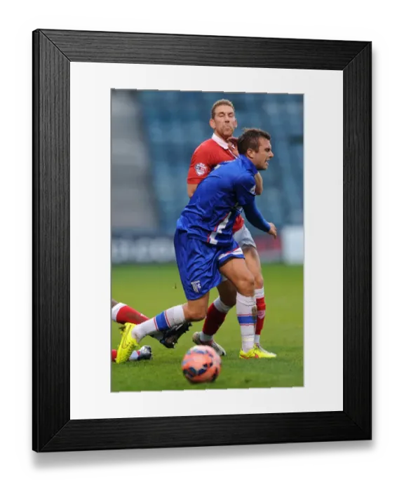 Framed Print : Bristol City's Wagstaff Thwarted by Loft in FA Cup Clash at Gillingham