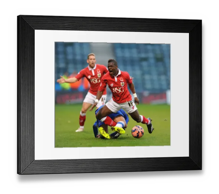 Framed Print : Agard Foul: Gillingham vs. Bristol City FA Cup Clash, 08 / 11 / 2014 Framed Print : Agard Foul: Gillingham vs. Bristol City FA Cup Clash, 08 / 11 / 2014