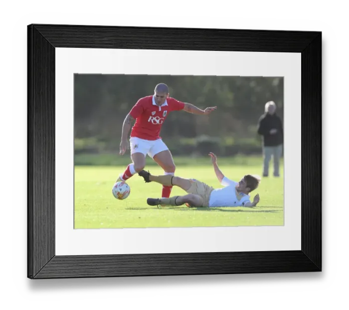 Framed Print : Bristol City FC: Adam El-Abd in Deep Focus during November 2014 Training Session Framed Print : Bristol City FC: Adam El-Abd in Deep Focus during November 2014 Training Session