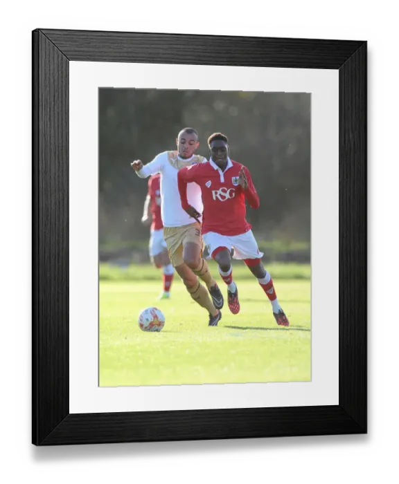 Framed Print : Jordan Wynter in Action: Bristol City U21 Training Session vs. Crewe U21, November 2014
