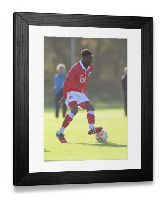 Framed Print : Bristol City's Jordan Wynter in Action against Colchester in Youth Development League Framed Print : Bristol City's Jordan Wynter in Action against Colchester in Youth Development League