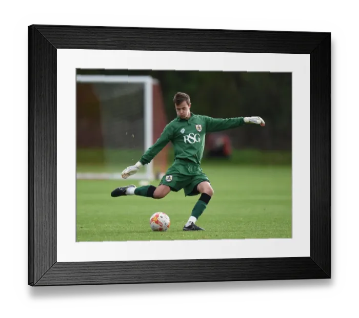 Framed Print : Bristol City's Dave Richards in Action: U21s Training Clash between Bristol City and Millwall Framed Print : Bristol City's Dave Richards in Action: U21s Training Clash between Bristol City and Millwall