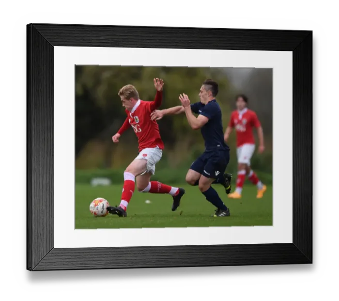 Framed Print : Bristol City's Connor Lemonheigh-Evans in Action Against Millwall in U21 PDL2 Clash Framed Print : Bristol City's Connor Lemonheigh-Evans in Action Against Millwall in U21 PDL2 Clash