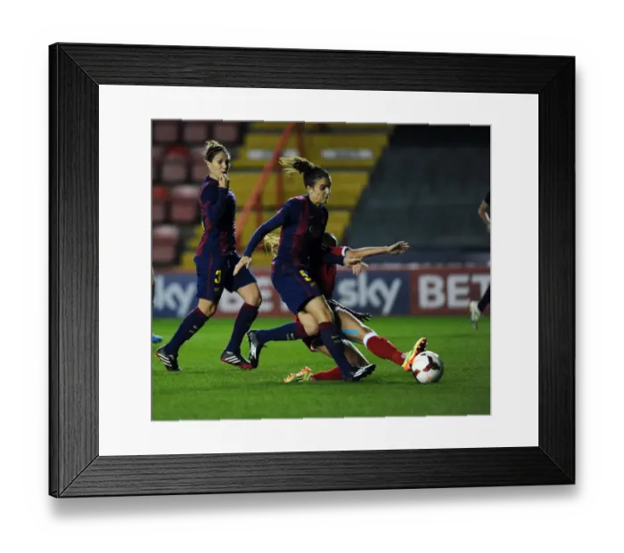 Framed Print : Last-Minute Threat: Natasha Harding's Dramatic Bid for Bristol City FC Against FC Barcelona
