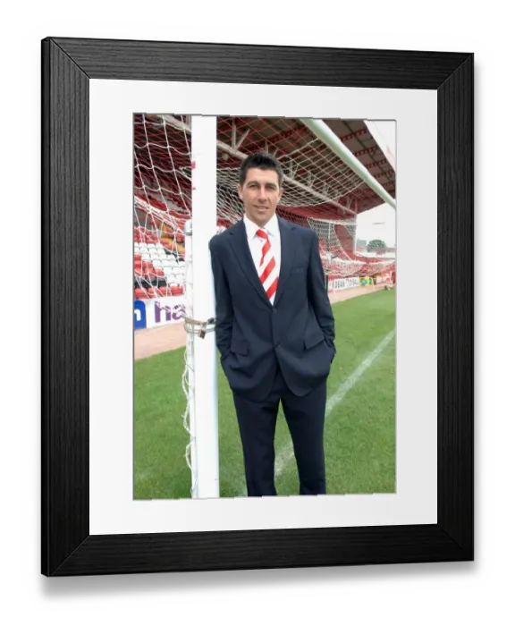 Framed Print : Bristol City First Team: 2007-08 Unified Season - Team Photo Framed Print : Bristol City First Team: 2007-08 Unified Season - Team Photo