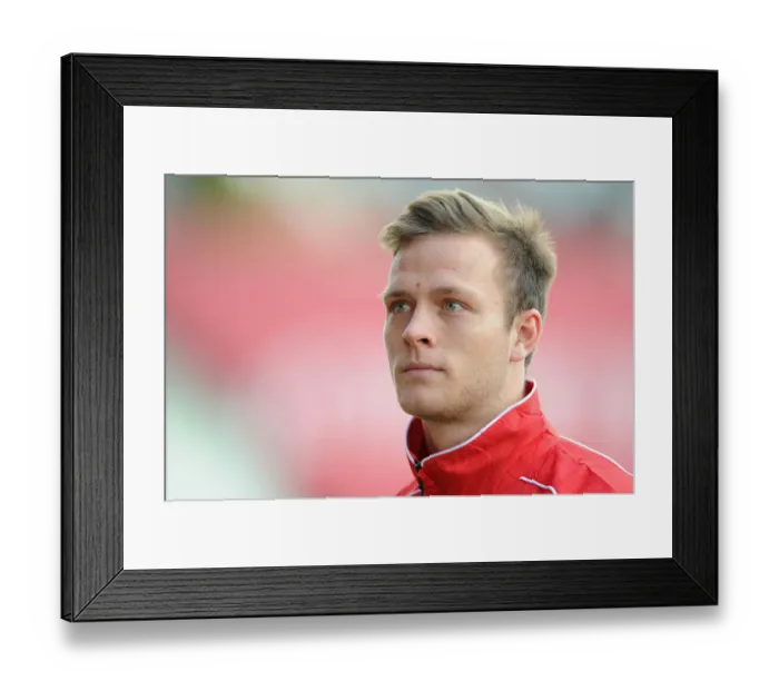 Framed Print : Todd Kane Joins Bristol City: New Signing in Action against Swindon Town, 15 November 2014 Framed Print : Todd Kane Joins Bristol City: New Signing in Action against Swindon Town, 15 November 2014