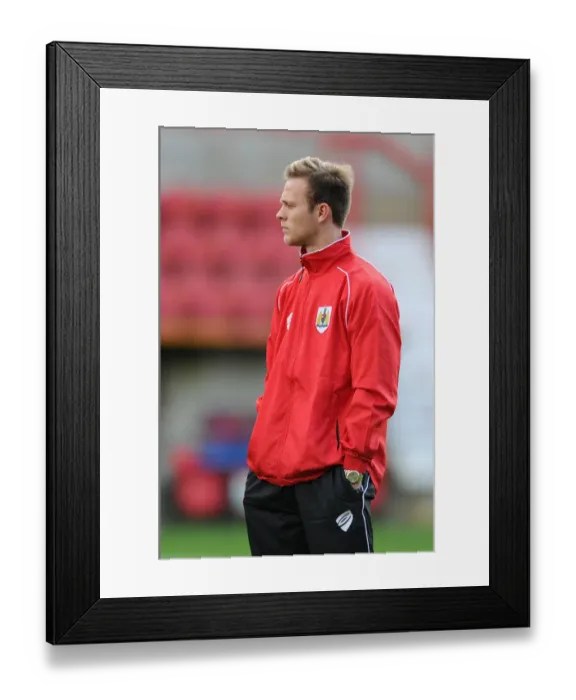 Framed Print : Todd Kane Makes Debut for Bristol City Against Swindon Town, 15 November 2014 Framed Print : Todd Kane Makes Debut for Bristol City Against Swindon Town, 15 November 2014