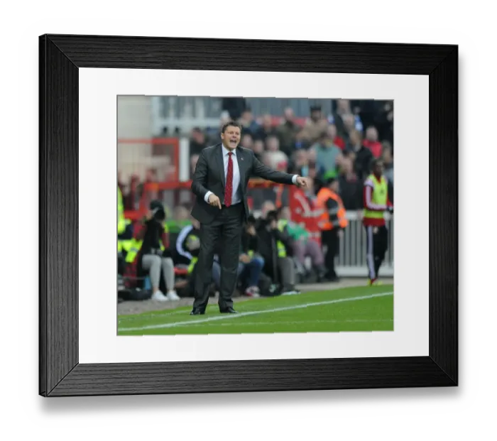 Framed Print : Steve Cotterill Leads Bristol City at Swindon Town, November 15, 2014 - Football Manager Framed Print : Steve Cotterill Leads Bristol City at Swindon Town, November 15, 2014 - Football Manager