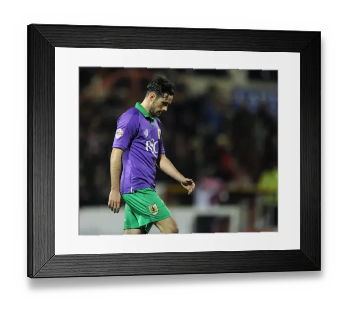 Framed Print : Bristol City's Greg Cunningham Looks Disappointed After Swindon Town Defeat Framed Print : Bristol City's Greg Cunningham Looks Disappointed After Swindon Town Defeat
