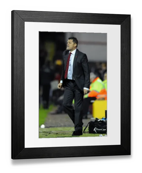 Framed Print : Steve Cotterill's Frustration: Swindon Town vs. Bristol City, 15th November 2014 Framed Print : Steve Cotterill's Frustration: Swindon Town vs. Bristol City, 15th November 2014
