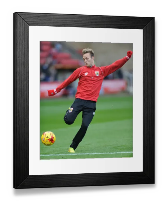 Framed Print : Todd Kane in Action: Swindon Town vs. Bristol City, League One, 2014 Framed Print : Todd Kane in Action: Swindon Town vs. Bristol City, League One, 2014