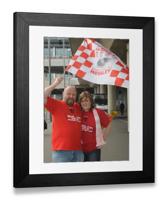 Framed Print : Bristol City FC's Thrilling Play-Off Victory - Season 07-08 Framed Print : Bristol City FC's Thrilling Play-Off Victory - Season 07-08
